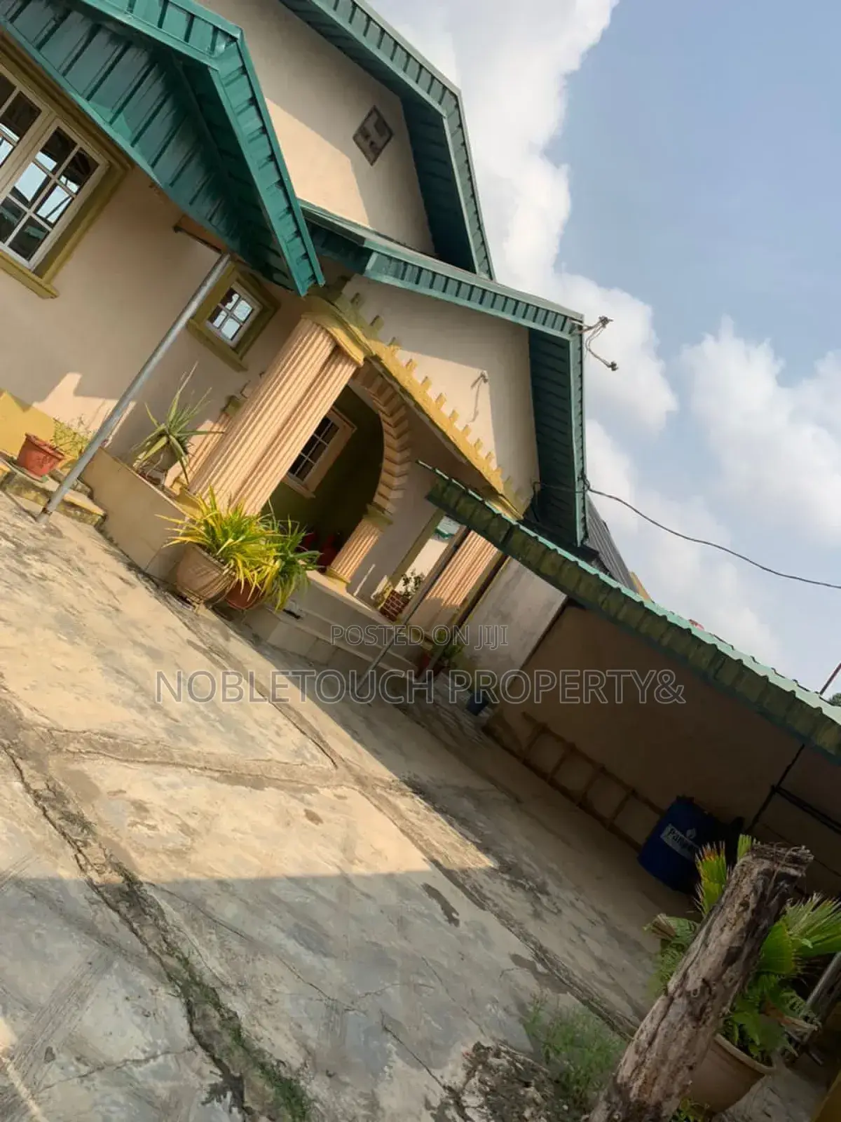 4bdrm Bungalow in Obadore Igando Lasu, Akesan for sale