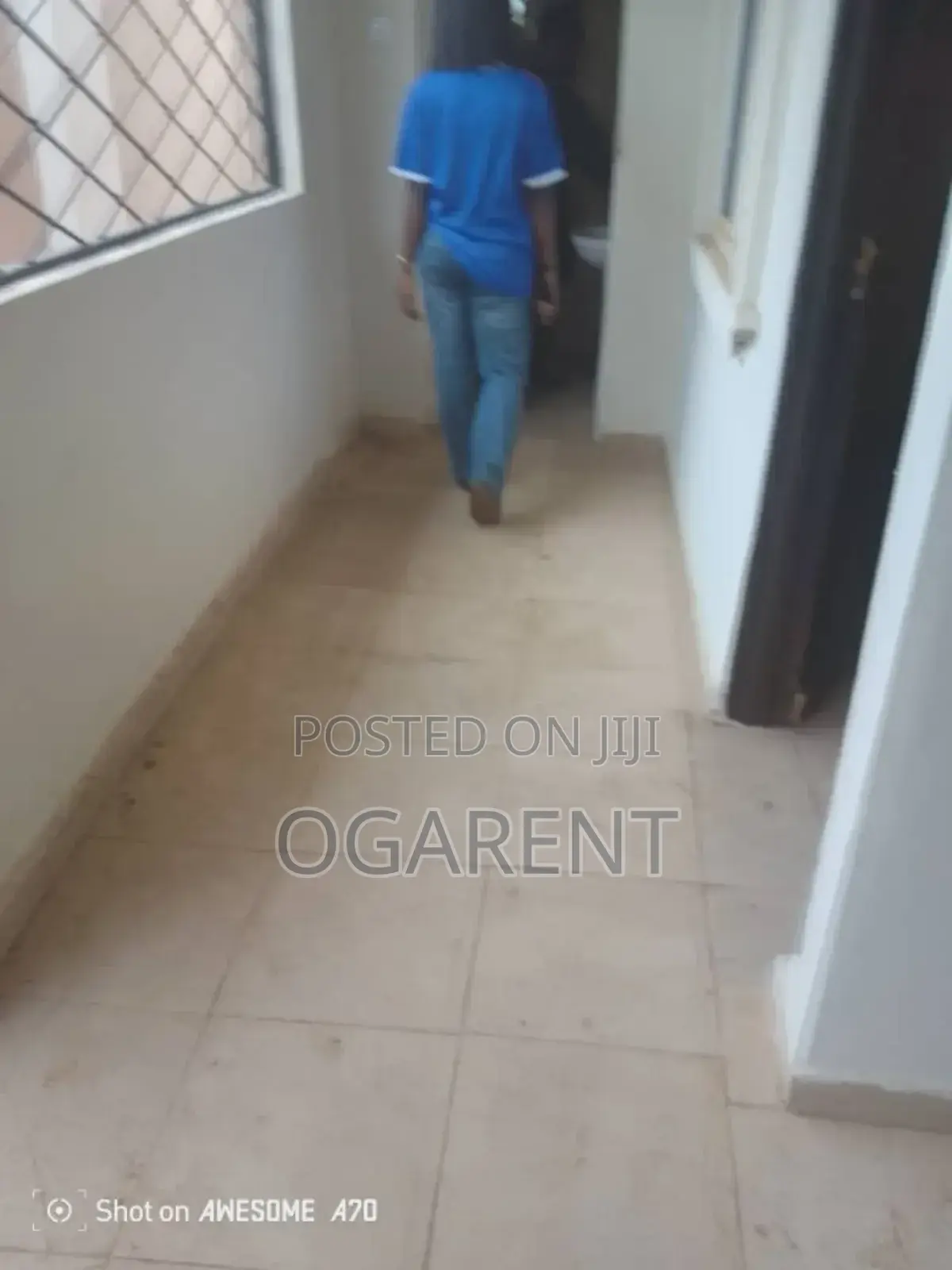 1bdrm Room & Parlour in Belosima Hotel, Benin City for rent