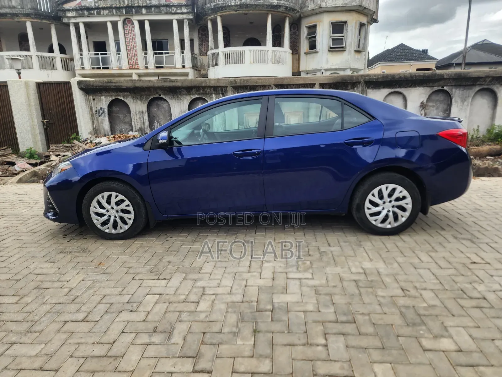 Toyota Corolla SE (1.8L 4cyl 6M) 2019 Blue