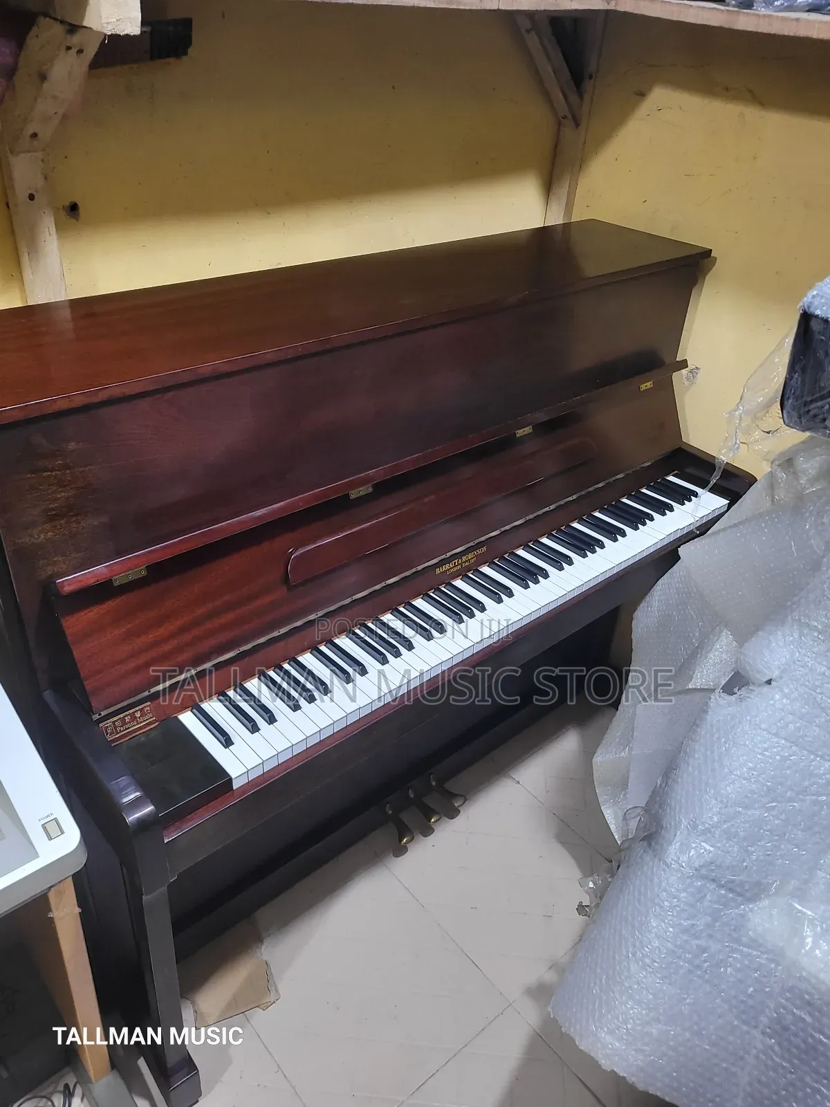Barrat Robinson Upright Piano L