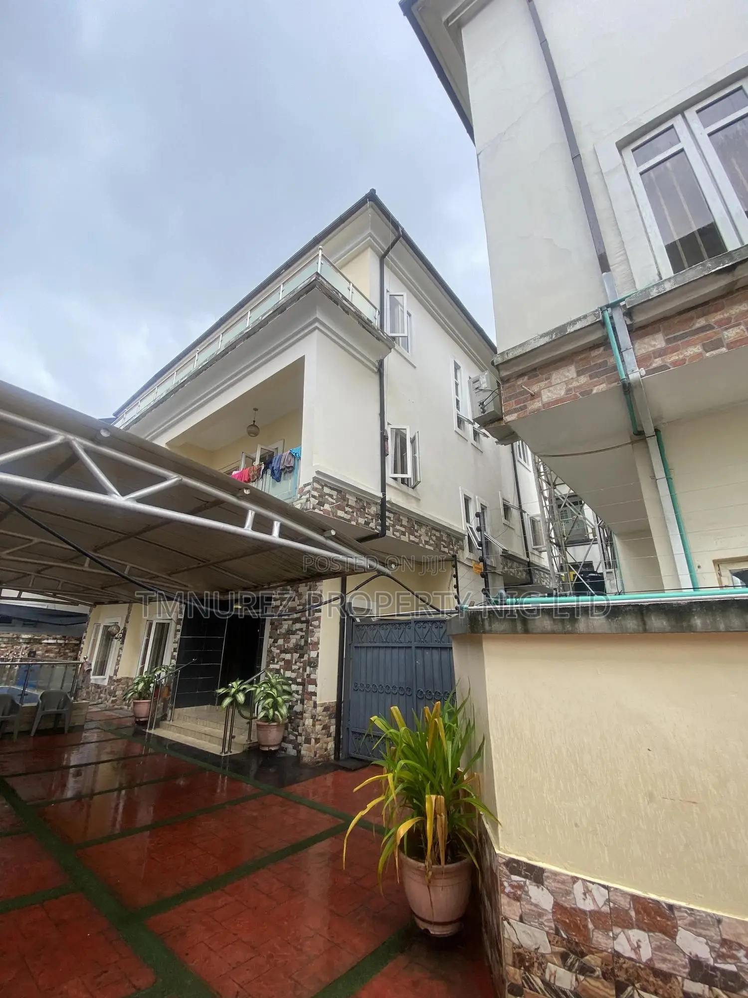 1bdrm Apartment in Chevron, Lekki for rent