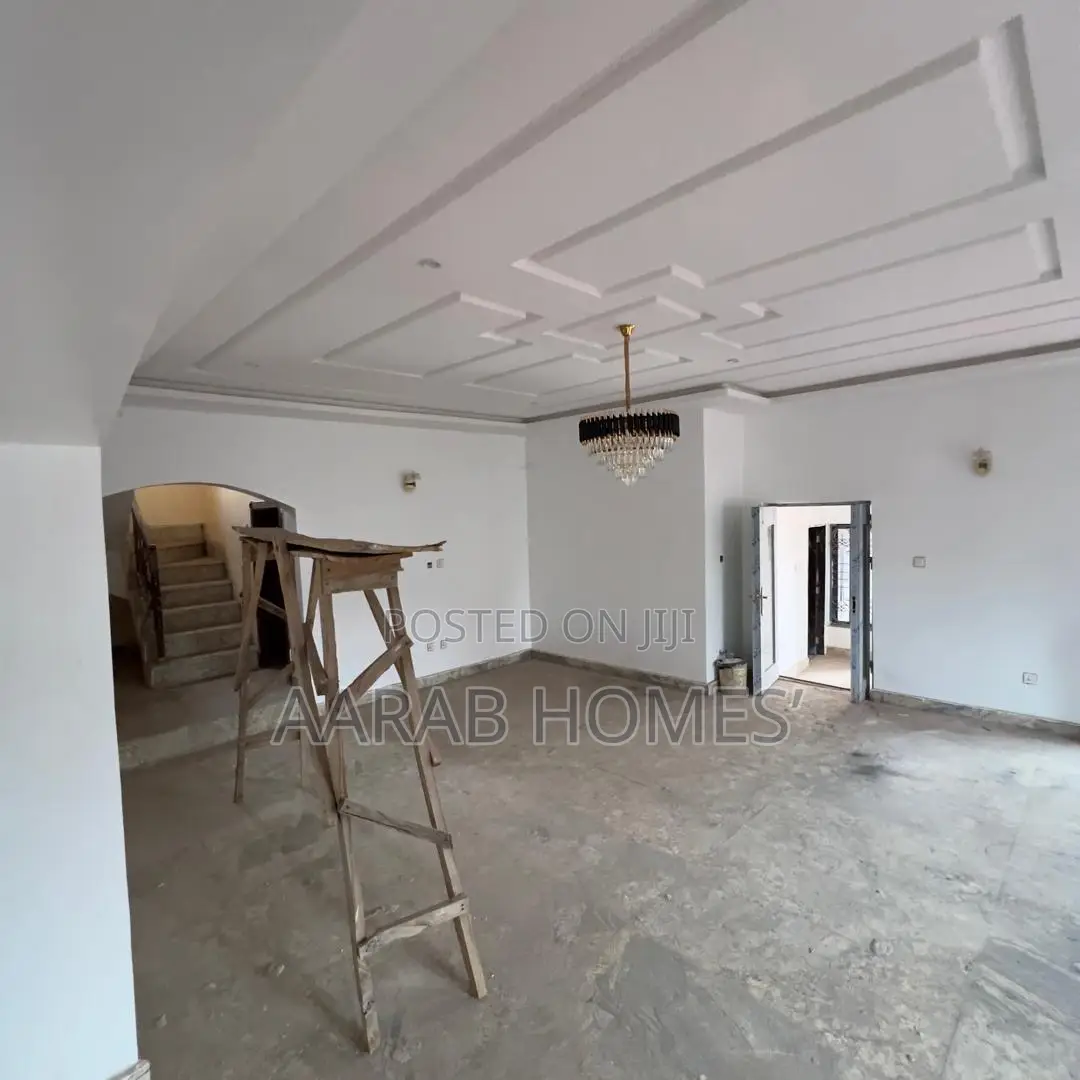 5bdrm Duplex in Gwarinpa for sale
