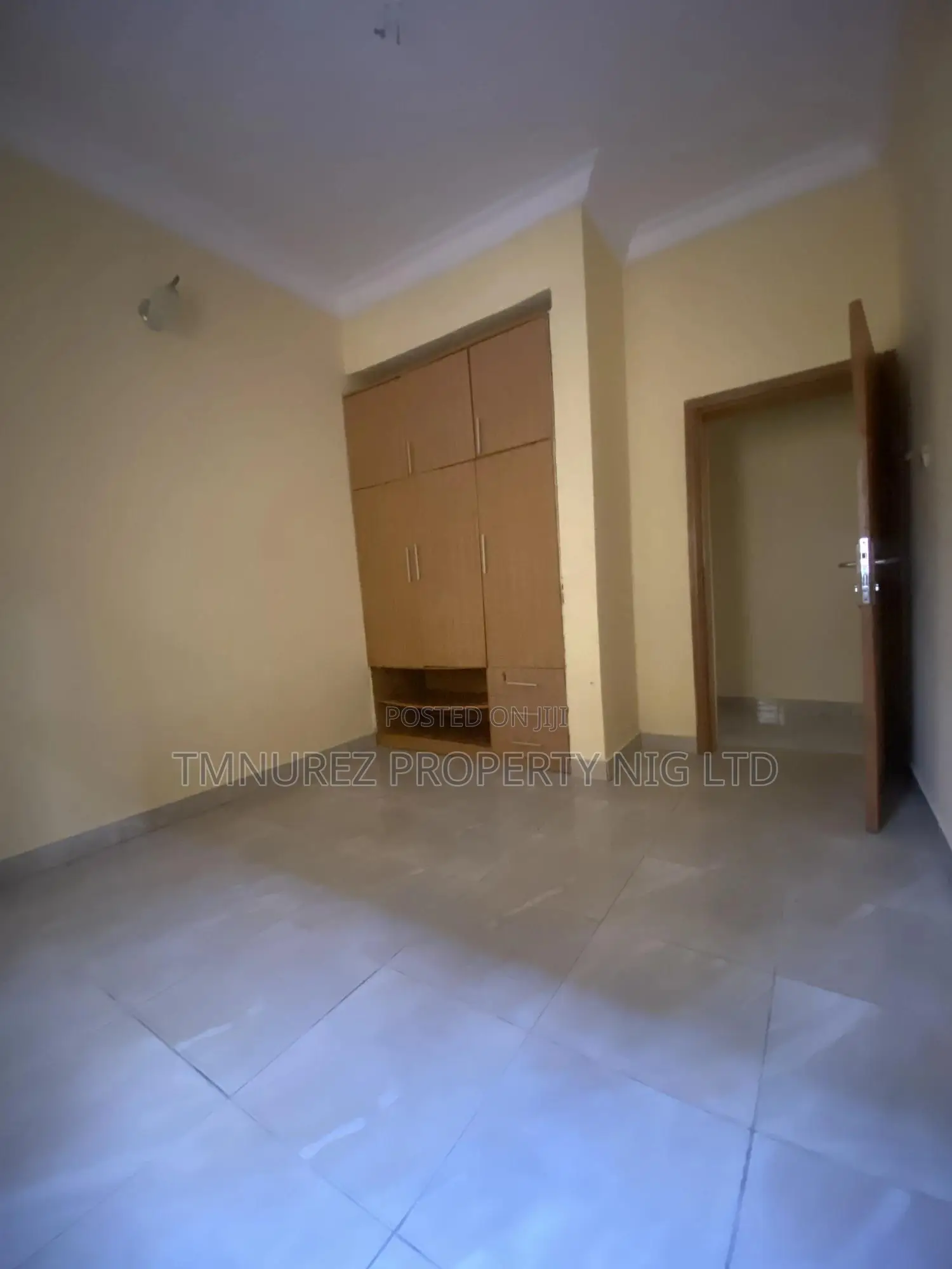 3bdrm Apartment in Chevron, Lekki for rent
