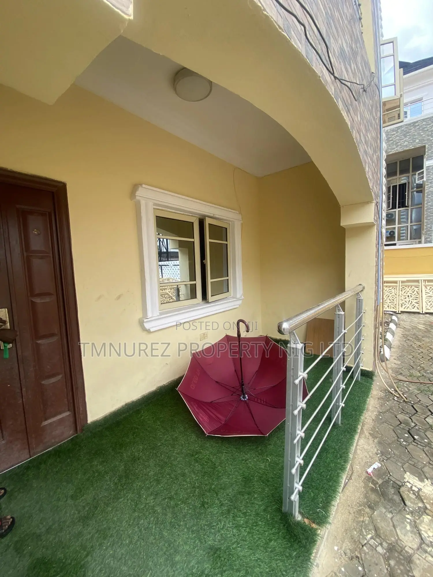 3bdrm Apartment in Chevron, Lekki for rent