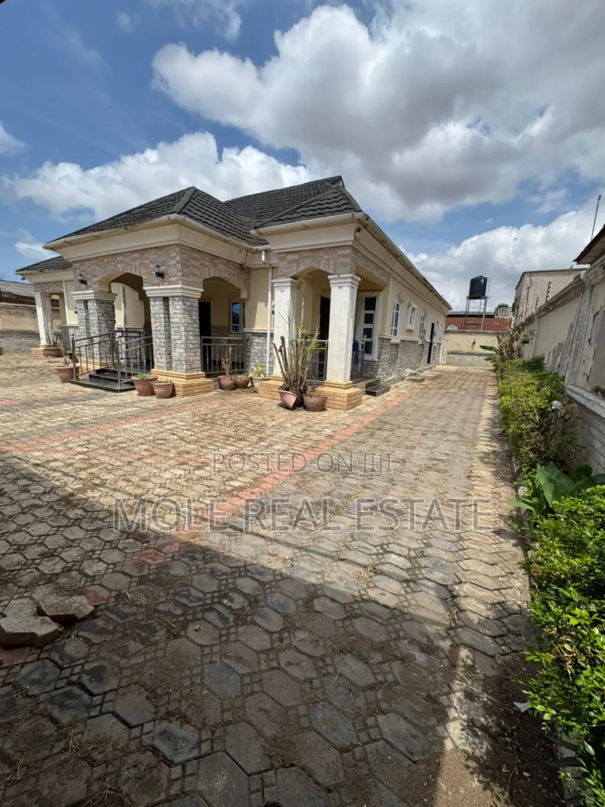 Furnished 4bdrm Bungalow in Governor'S Rd, Governors Road for sale