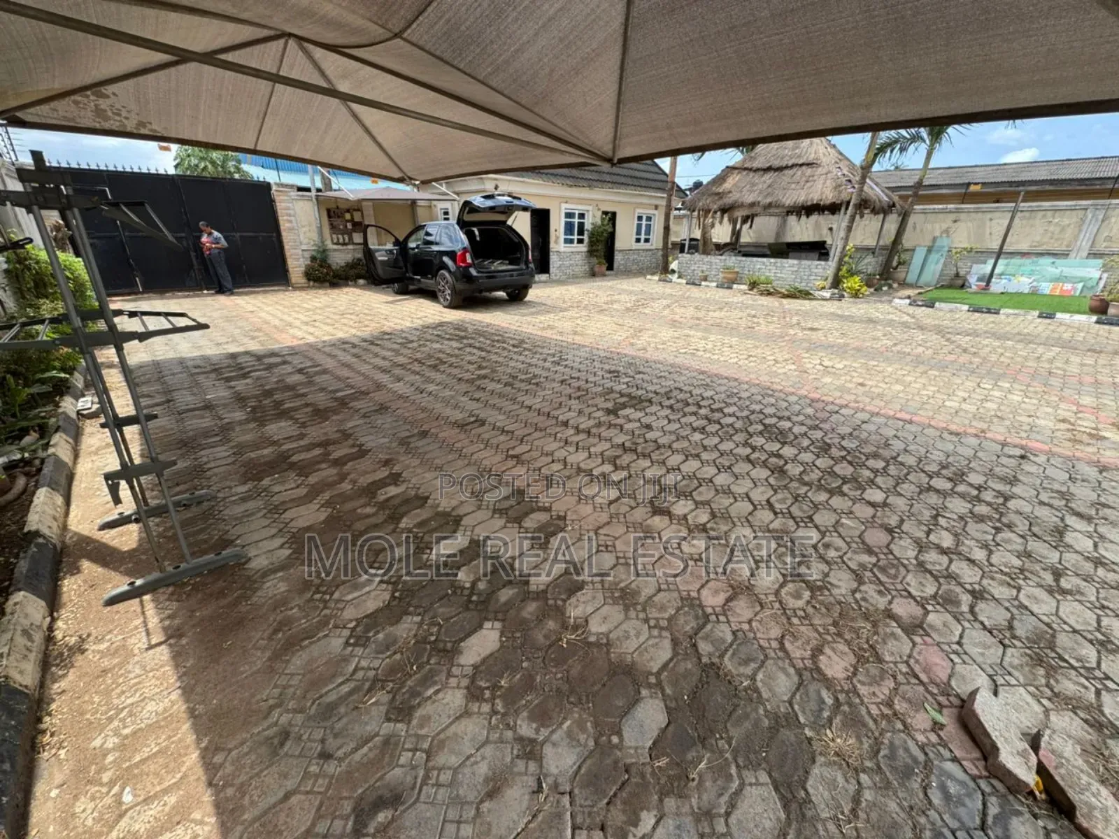 Furnished 4bdrm Bungalow in Governor'S Rd, Governors Road for sale