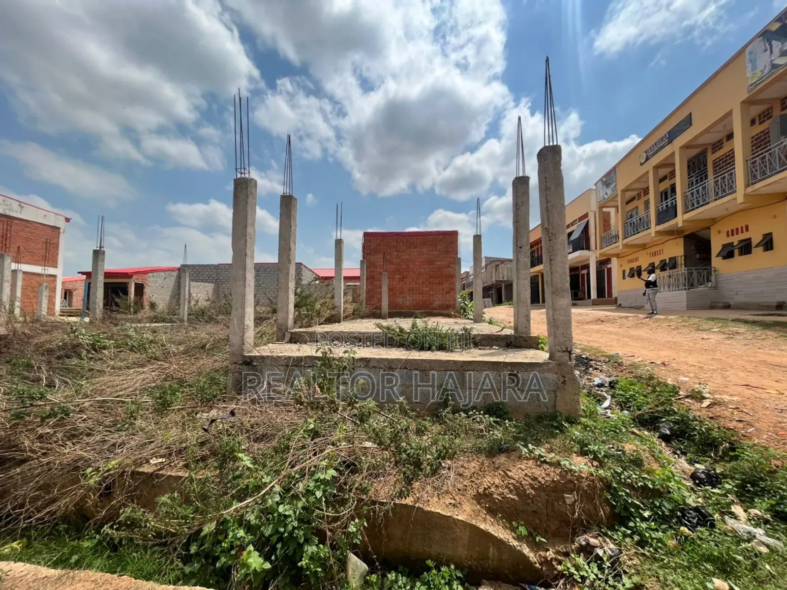 Warehouse Shop Space for Sell at Building Material Market