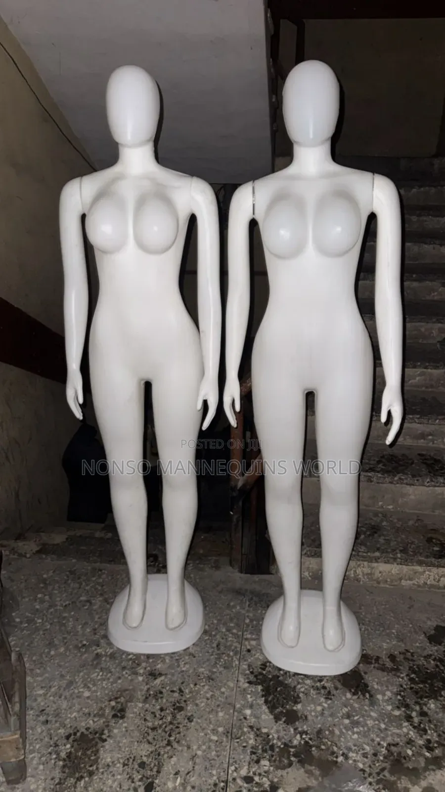 Face Less Size 10 Plastic Woman Mannequin