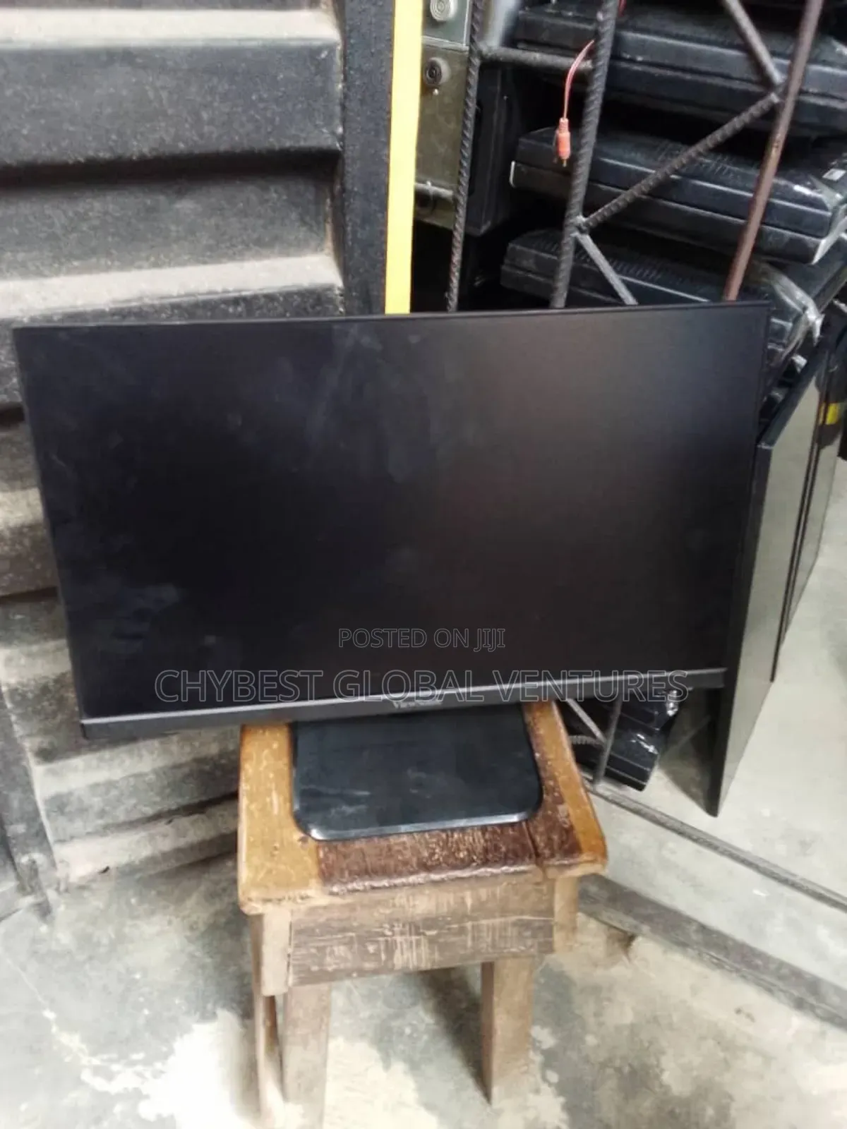 22 Inches Viewsonic Monitor