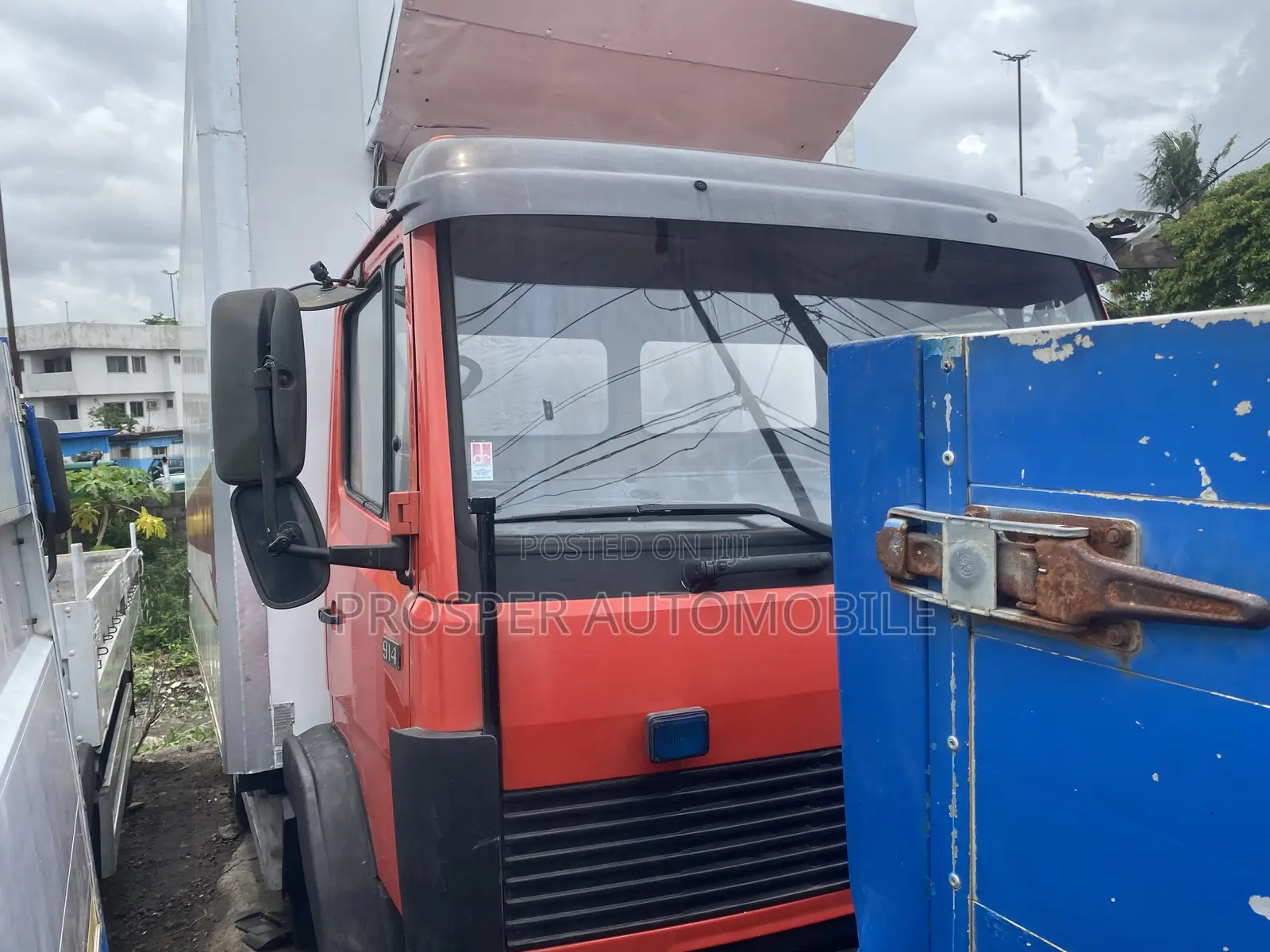 Mercedes Benz Cooling Van Truck 914