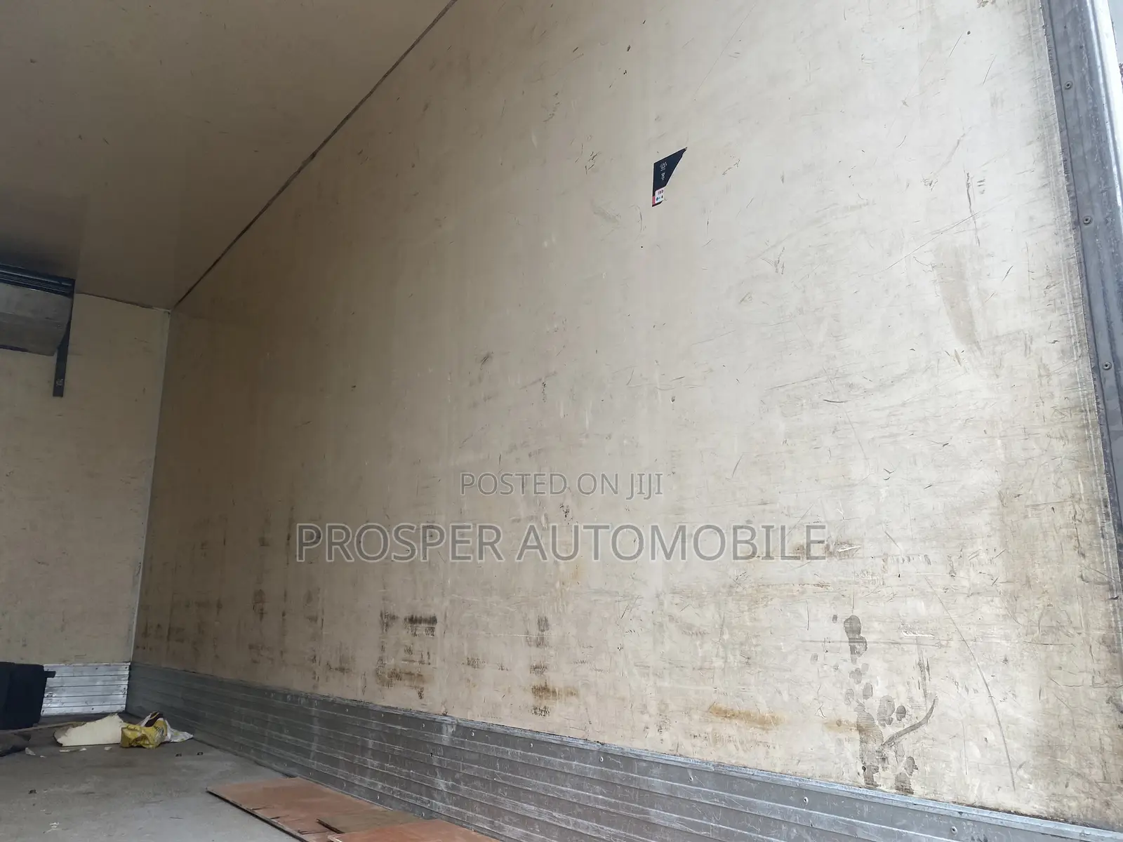 Mercedes Benz Cooling Van Truck 914