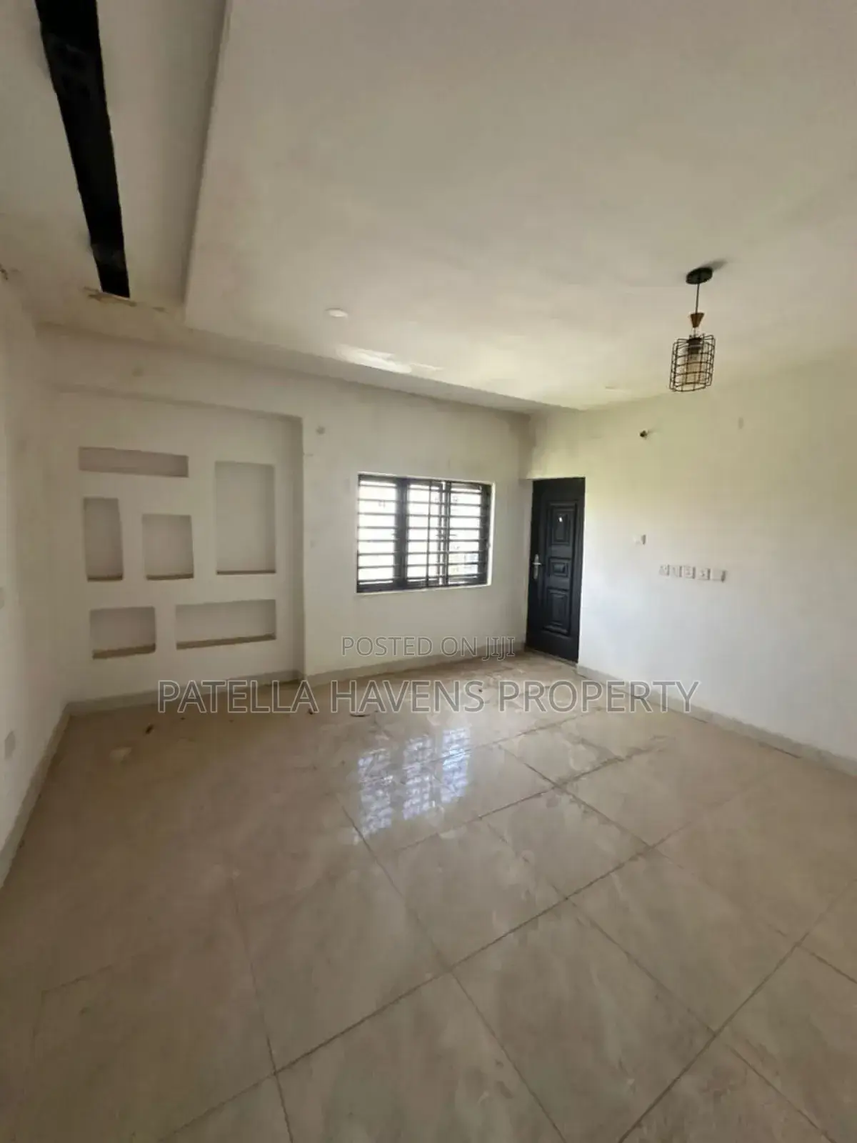 5bdrm Duplex in Lugbe District for sale