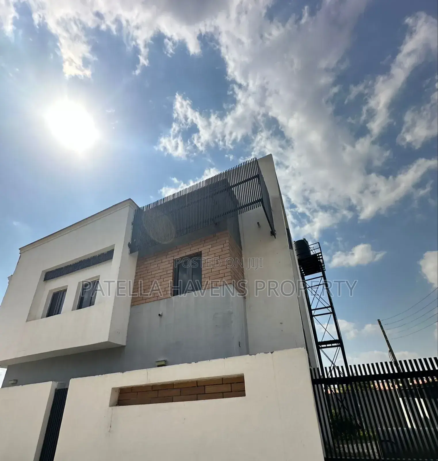 5bdrm Duplex in Lugbe District for sale