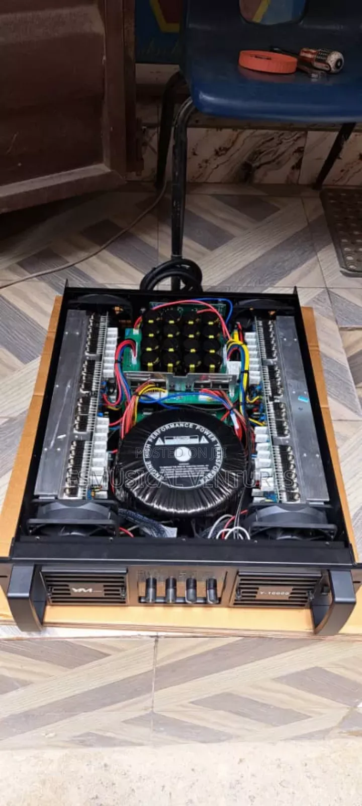 4 Channels Y-10000 Heavy Duty Power Amplifier