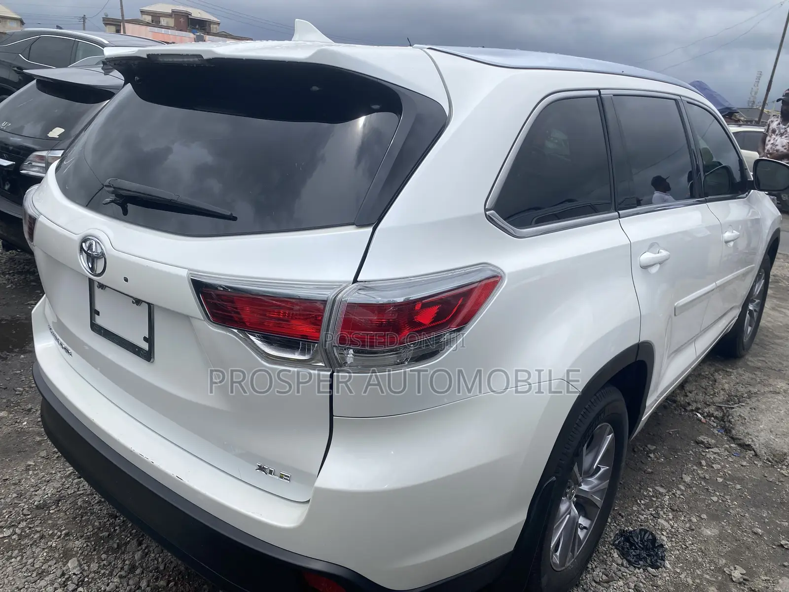 Toyota Highlander XLE V6 4x2 (3.5L 6cyl 6A) 2016 White