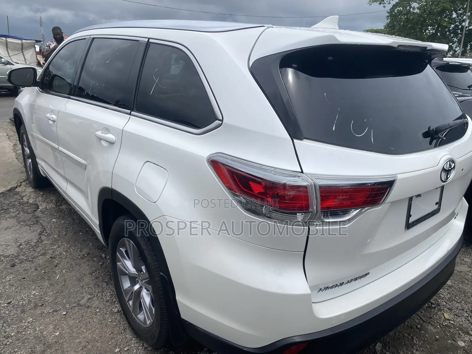 Toyota Highlander XLE V6 4x2 (3.5L 6cyl 6A) 2016 White