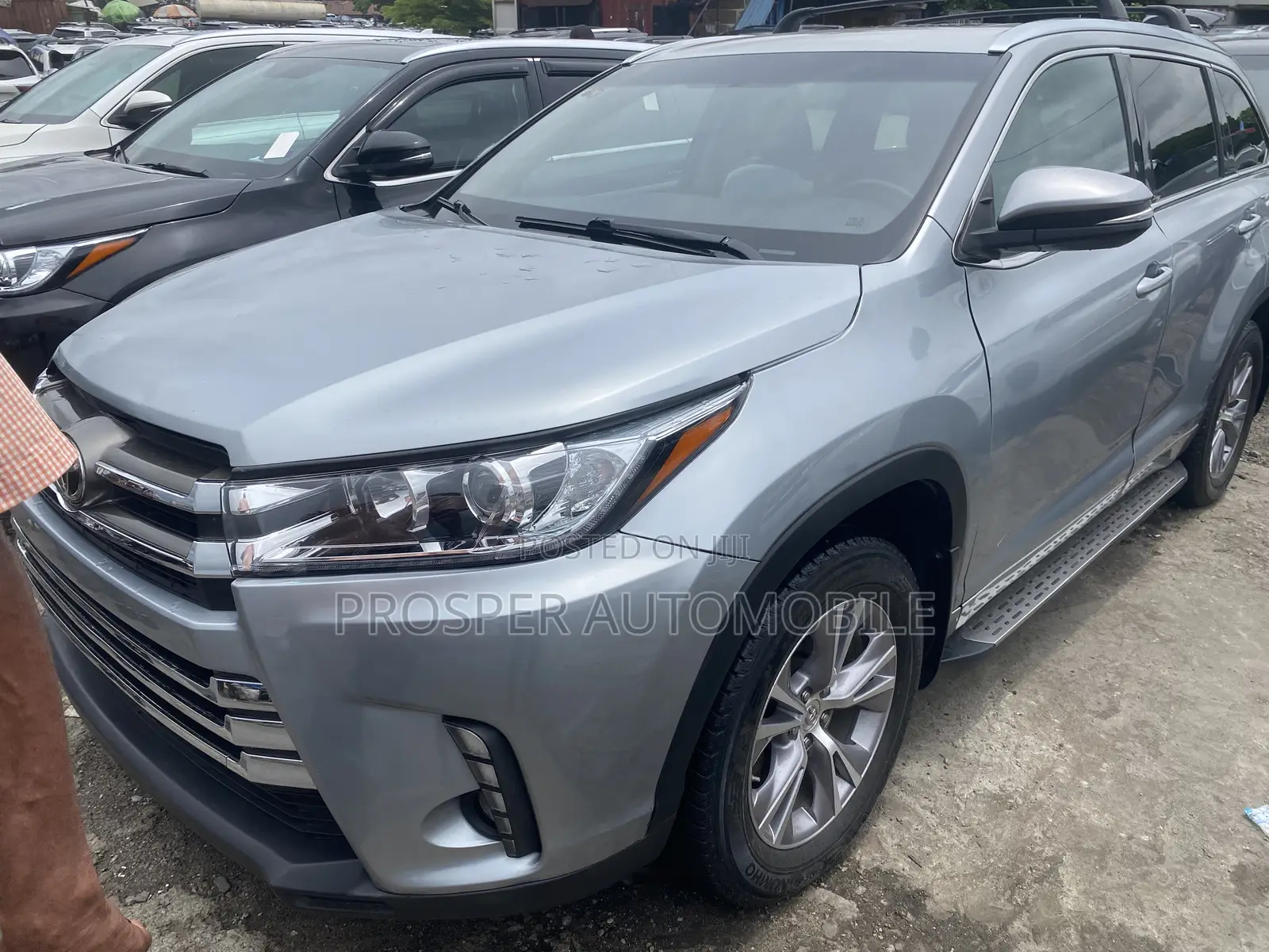 Toyota Highlander XLE V6 4x4 (3.5L 6cyl 6A) 2016 Gray