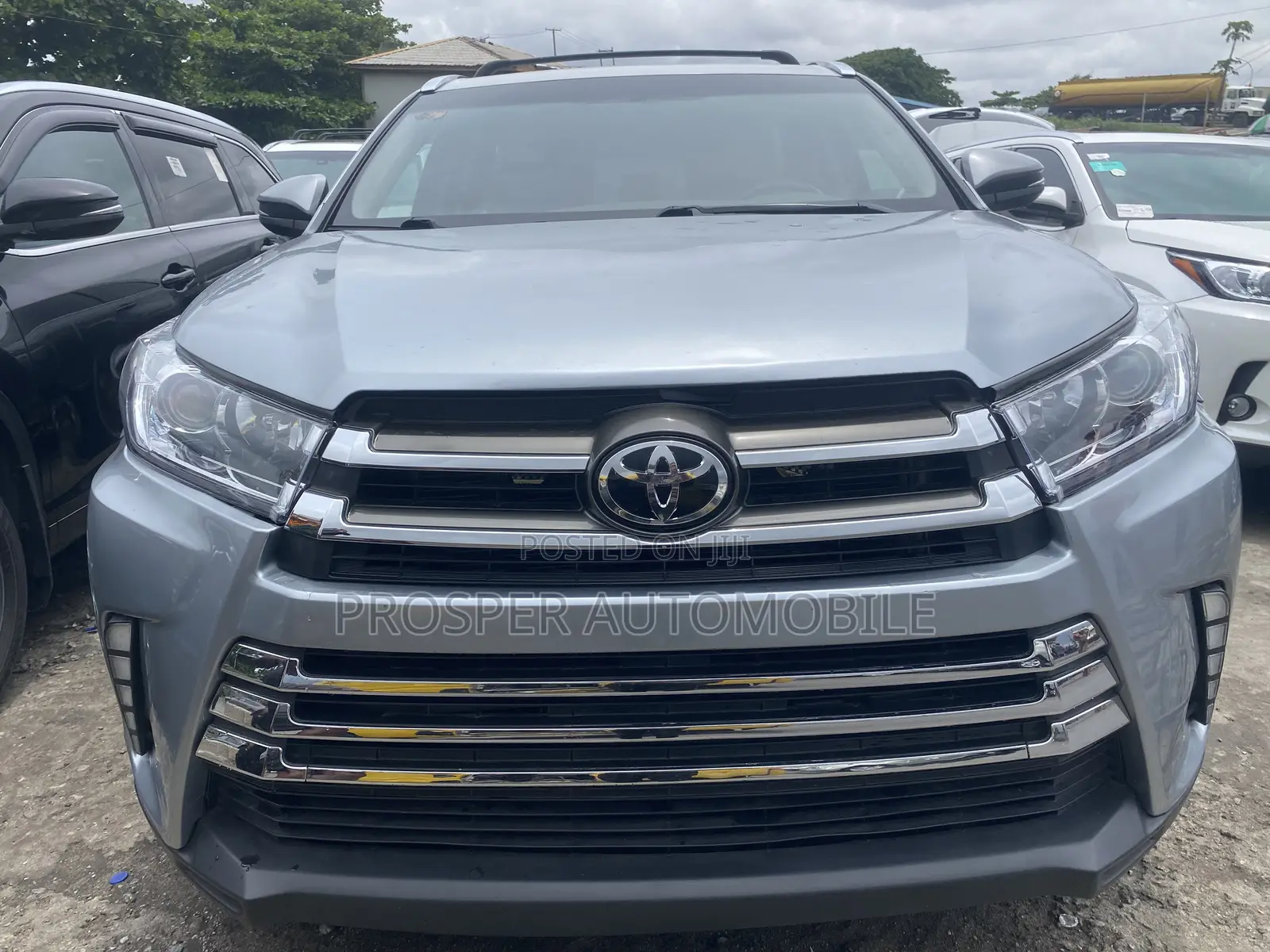 Toyota Highlander XLE V6 4x4 (3.5L 6cyl 6A) 2016 Gray