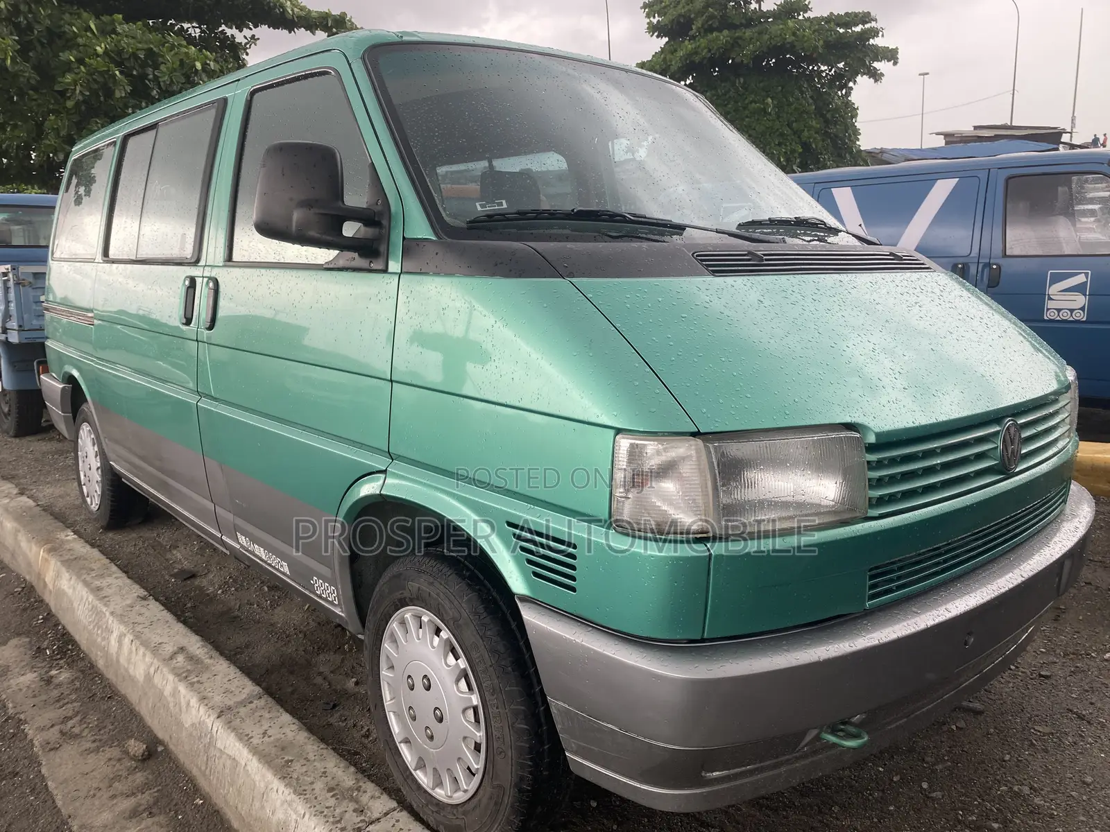 Volkswagen Transporter 2005 Green