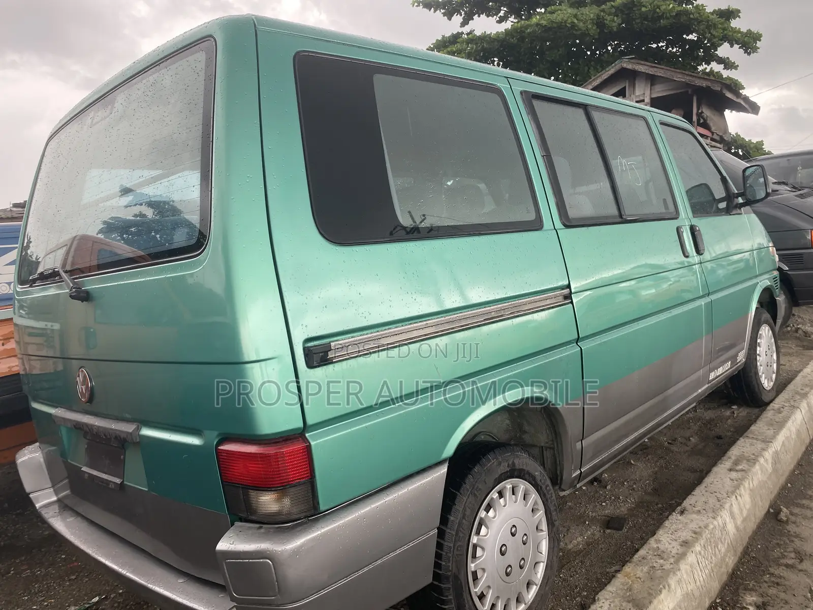 Volkswagen Transporter 2005 Green