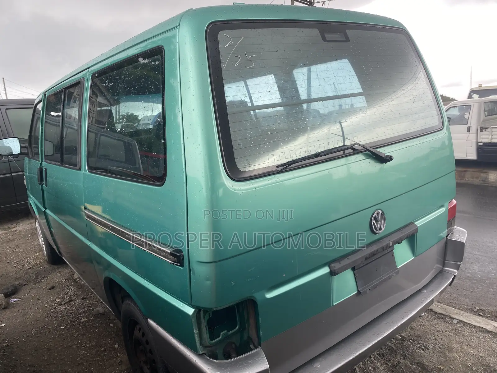 Volkswagen Transporter 2005 Green