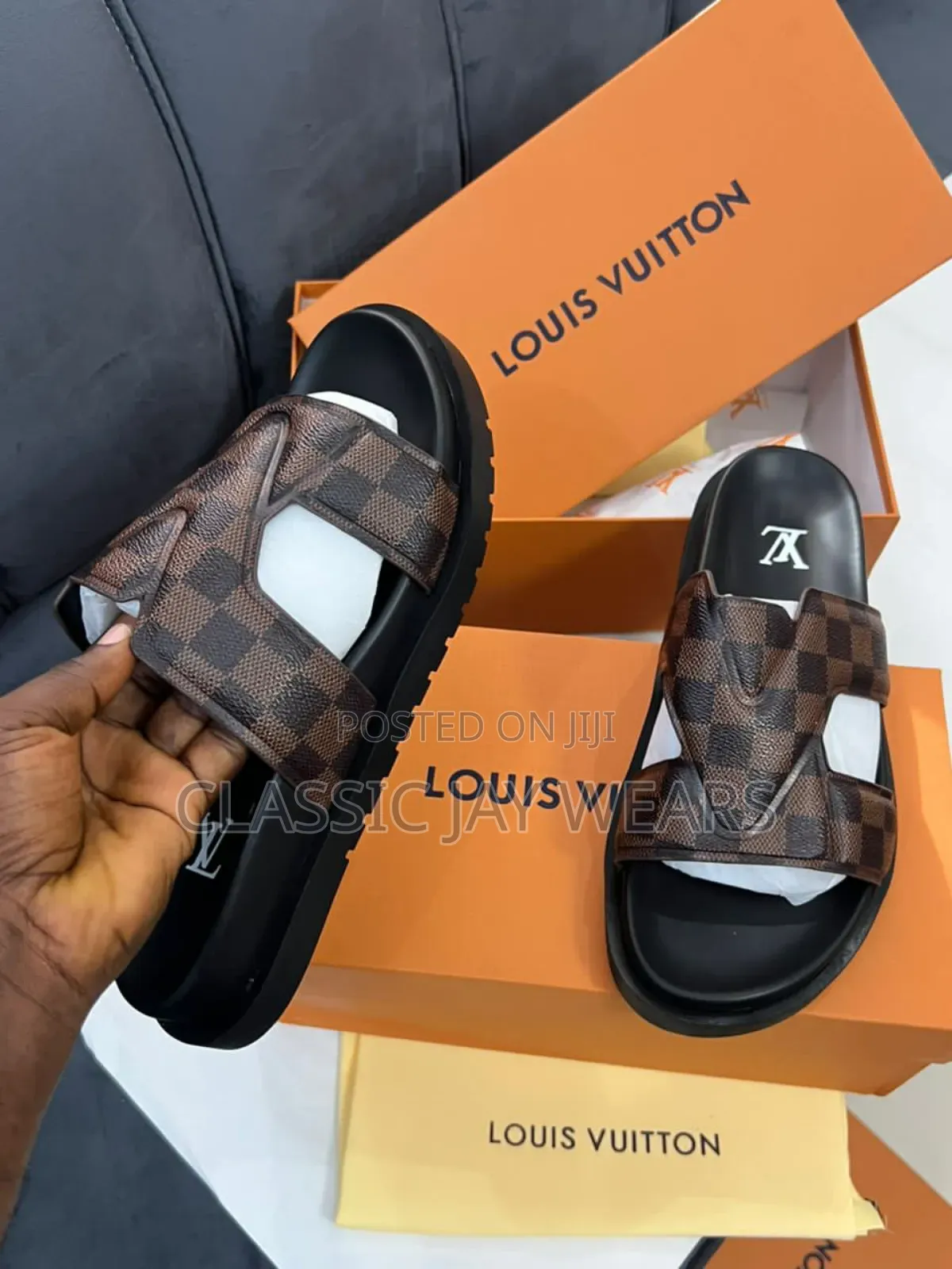 Thick Sole Quality Slippers Louis Vuitton in Store