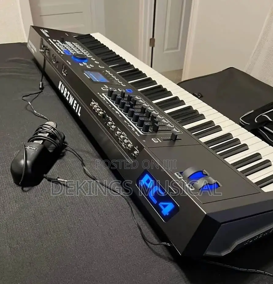 Kurzweil Pc4 Workstation Synthesizer 88 Weighted Keyboard