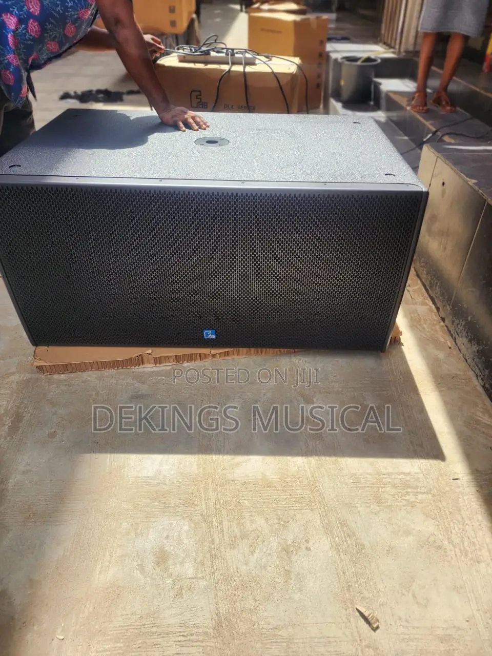 FDB U218wa Dual 18 Inch Active Subwoofer
