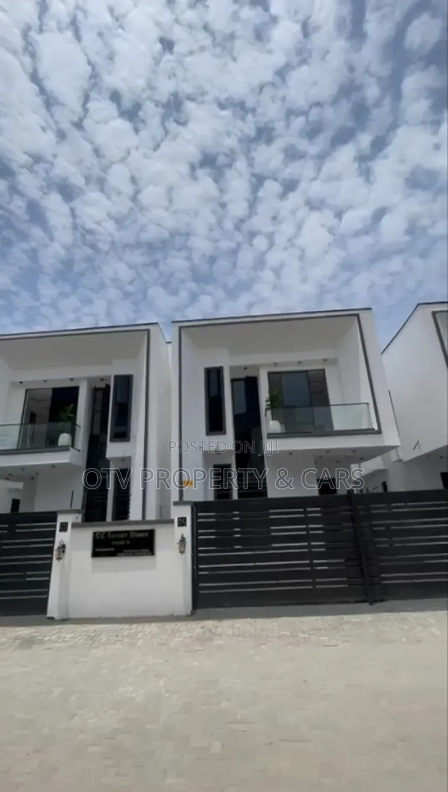 Furnished 4bdrm Duplex in Lekki for sale