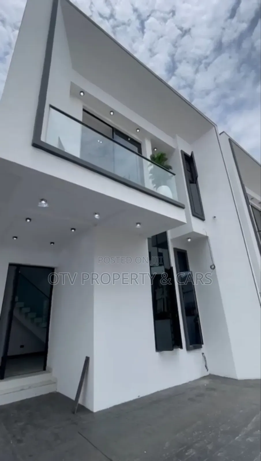 Furnished 4bdrm Duplex in Lekki for sale