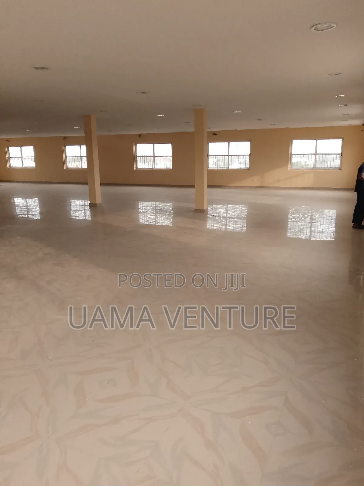 Ofice Space To Let