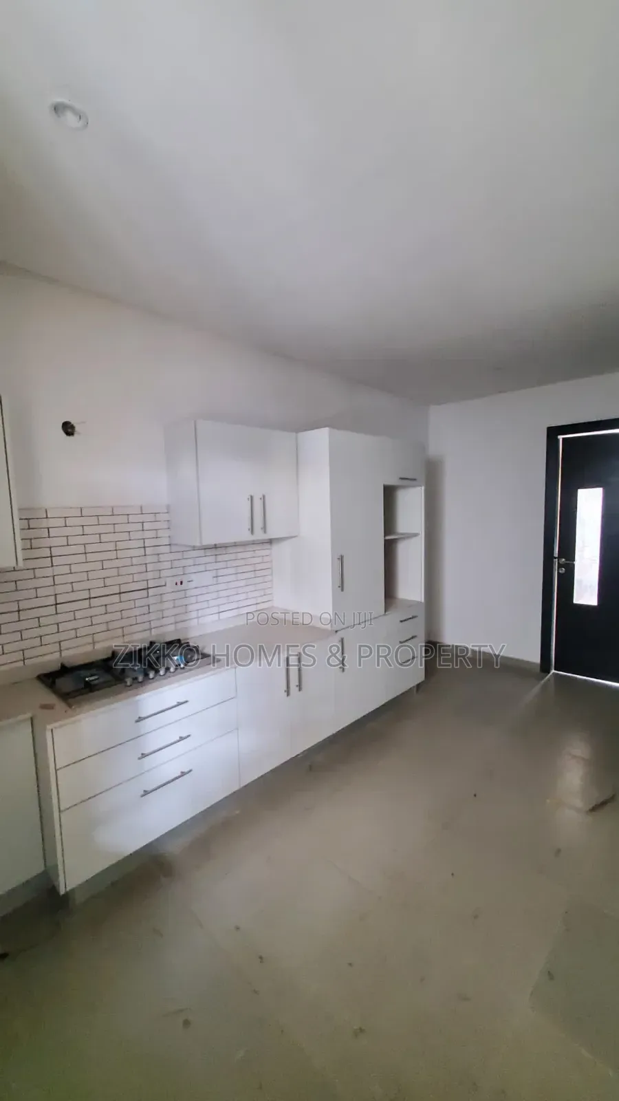 3bdrm Townhouse/Terrace in Chevron Estate, Lekki for sale