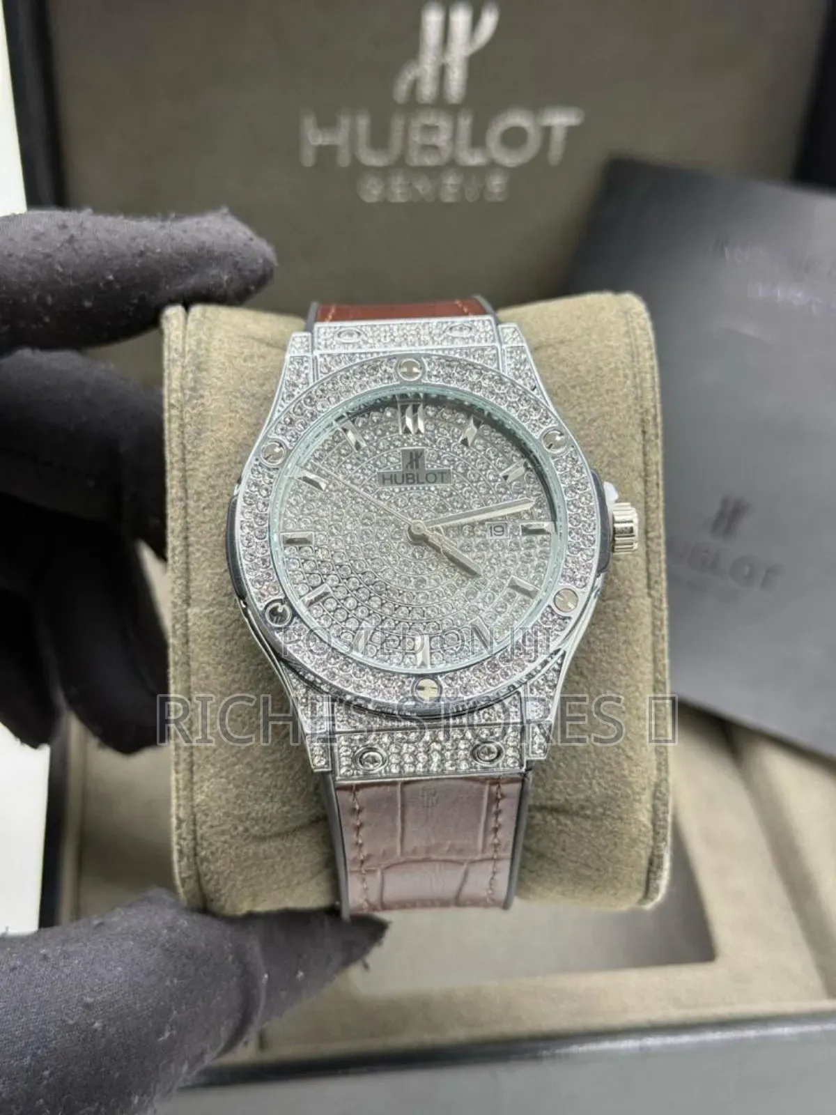 High Quality Hublot Full Stone Case Leather Watch