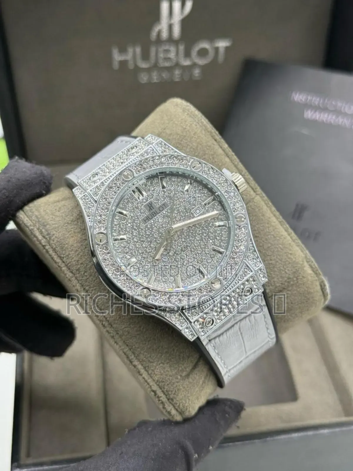 High Quality Hublot Full Stone Case Leather Watch