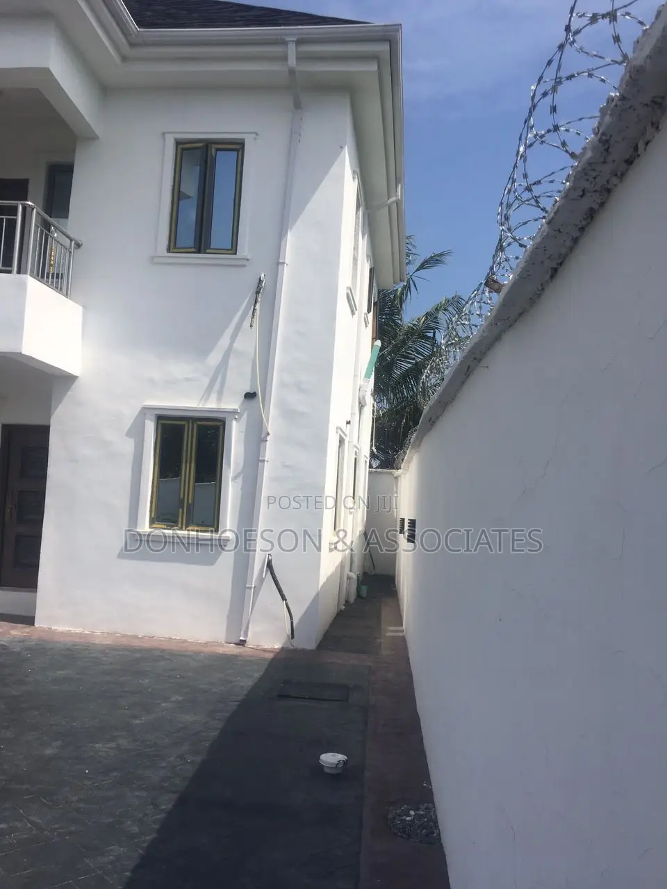 2bdrm Block of Flats in Lekki, Ibeju for sale