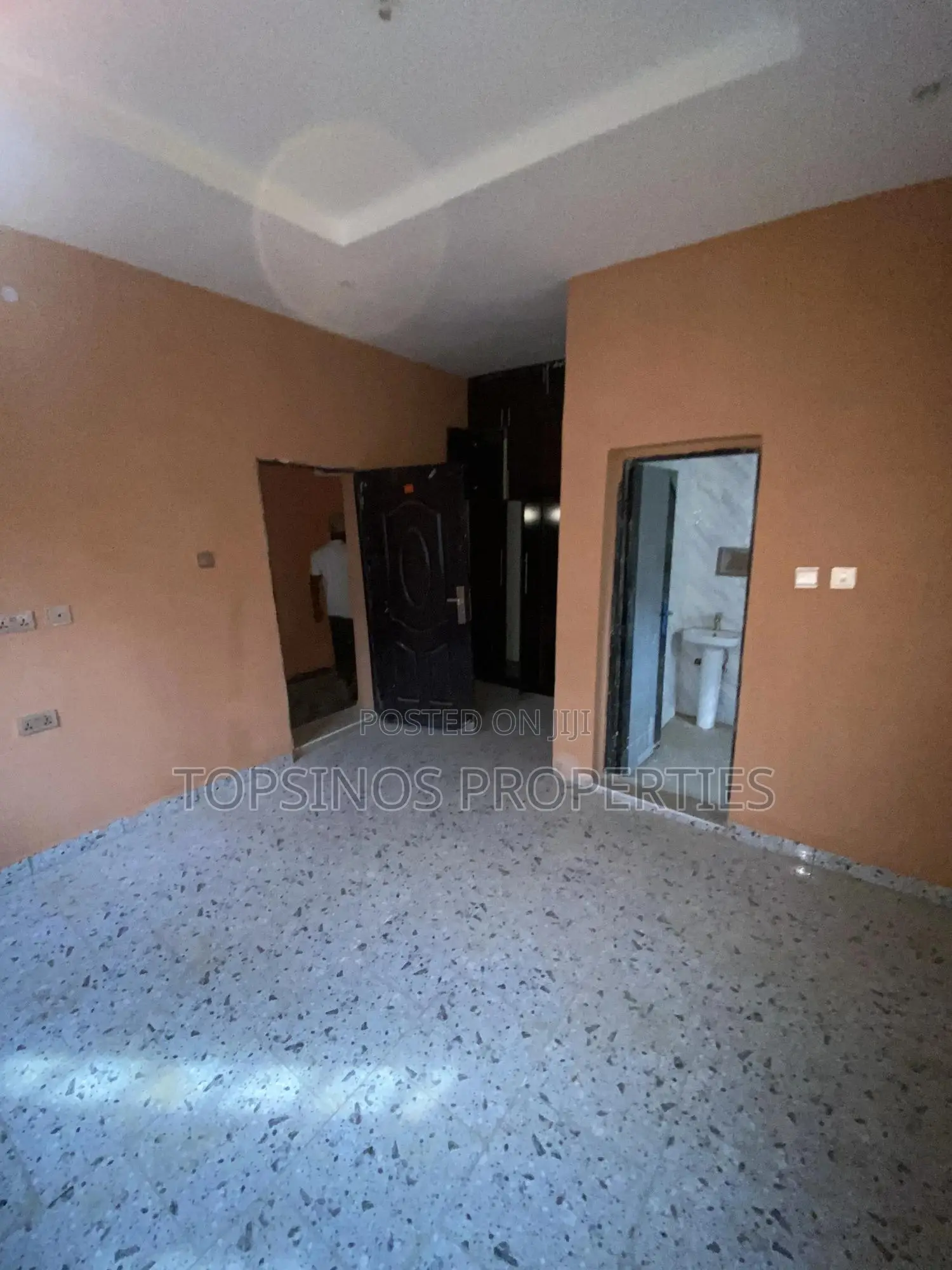 2bdrm Block of Flats in Dawaki for rent