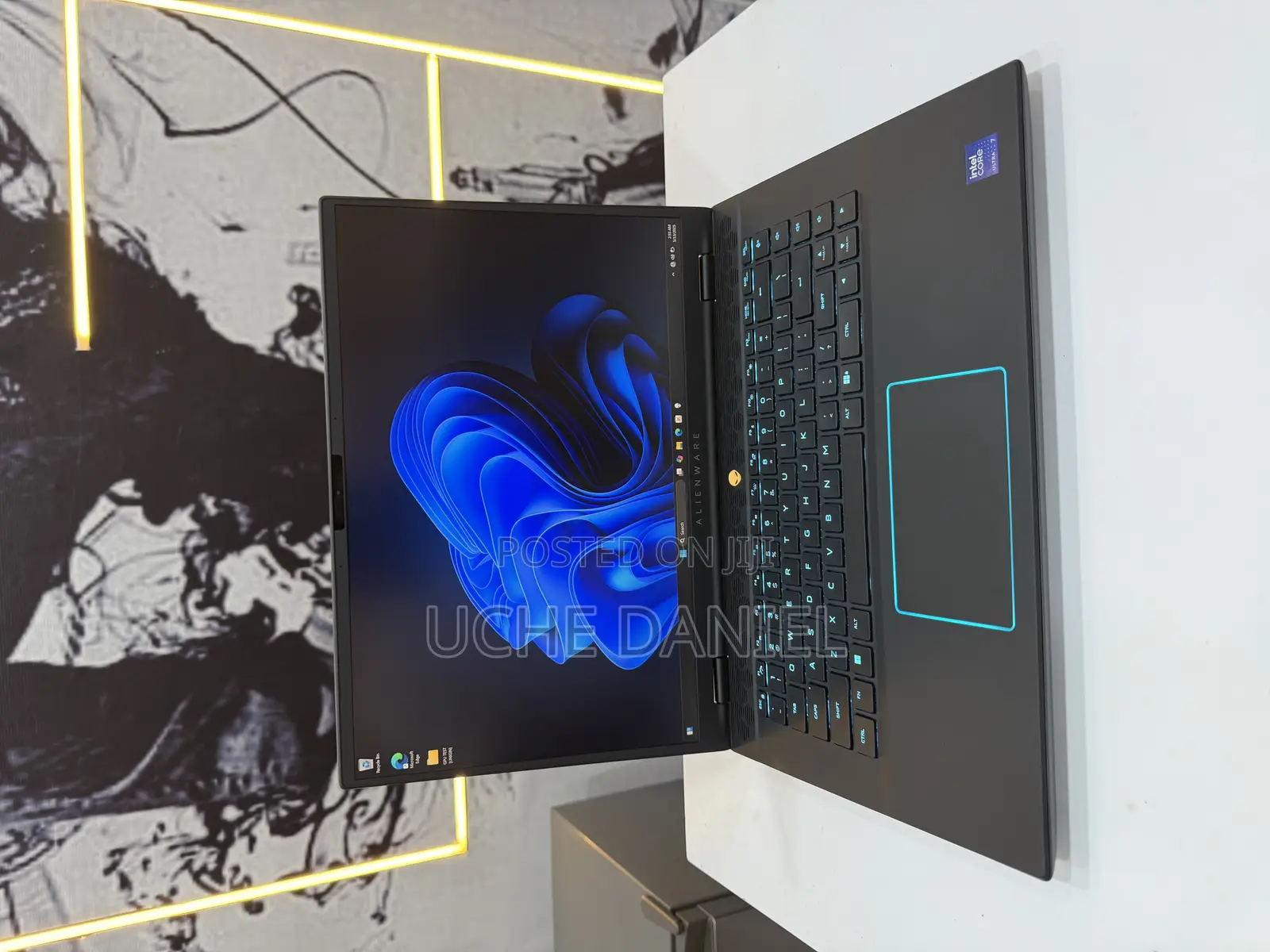 Laptop Dell Alienware M16 R2 32GB Intel Core Ultra 7 SSD 1T