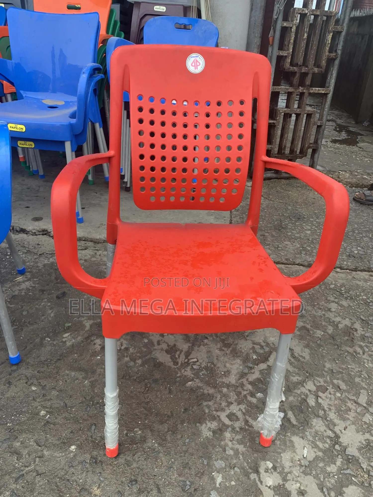 Basket Back Plastic Chair With Arm