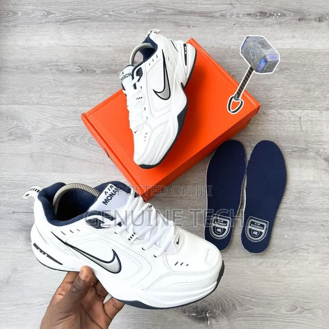 *Nike Air Monarch 4 “White Navy“ Sinks //