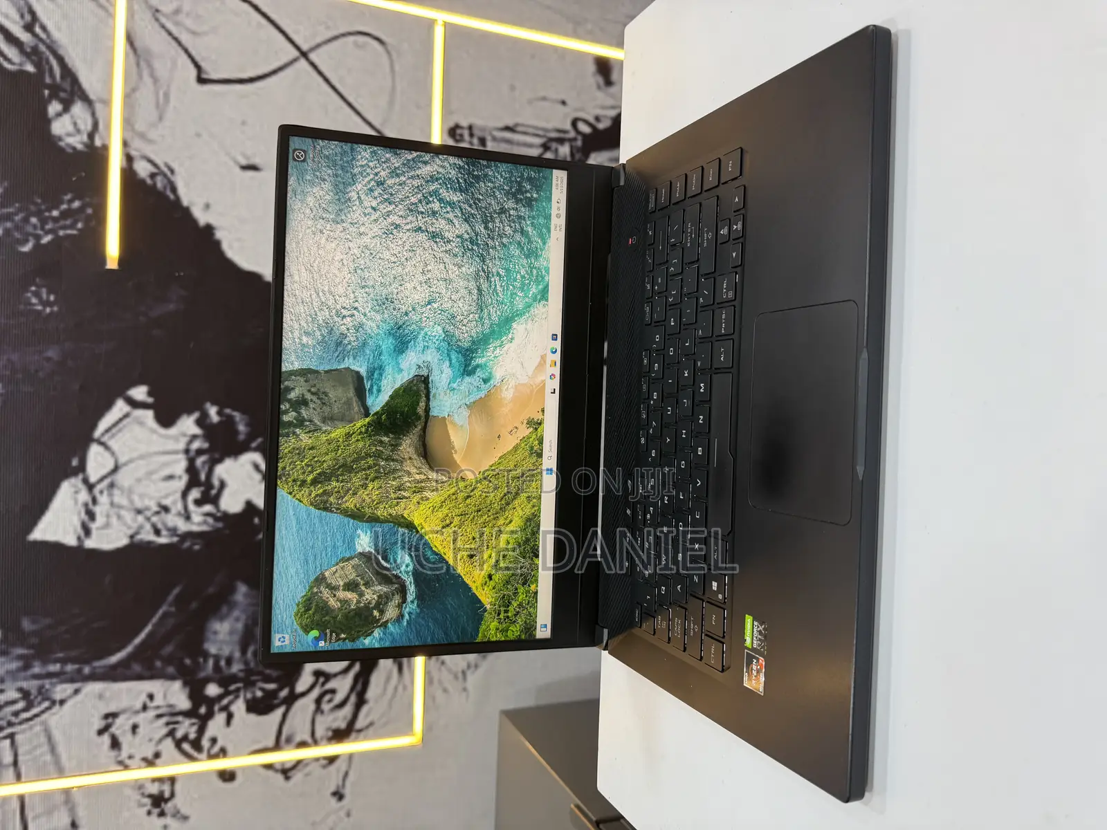 Laptop Asus ROG Zephyrus G15 16GB AMD Ryzen 7 SSD 1T