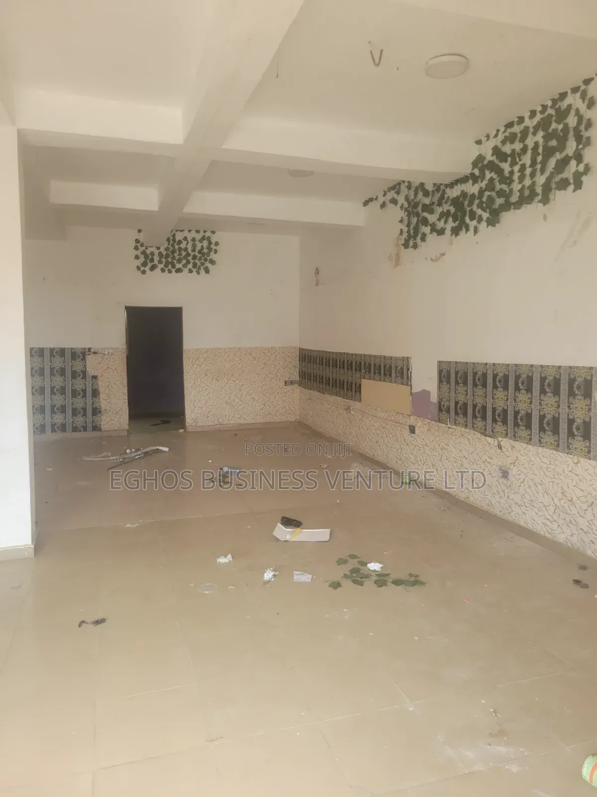Warehouse Along Stadium for Rent