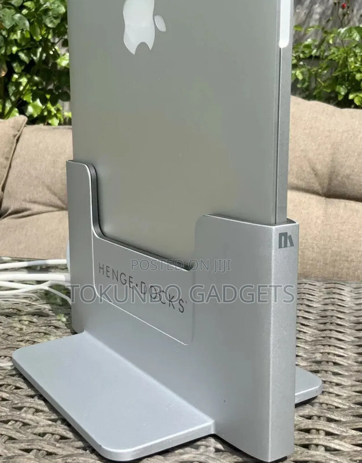 Henge Dock Station for Apple Macbook Pro 15" Retina Display