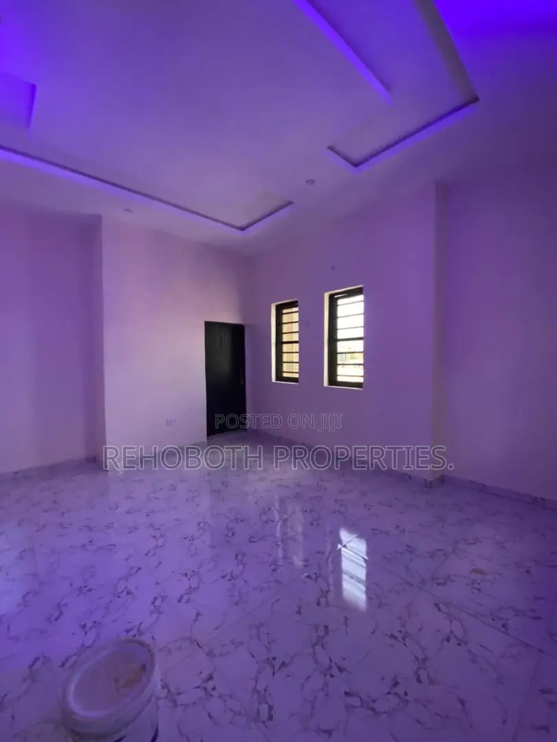 3bdrm Duplex in Kolapo Ishola, Ibadan for rent