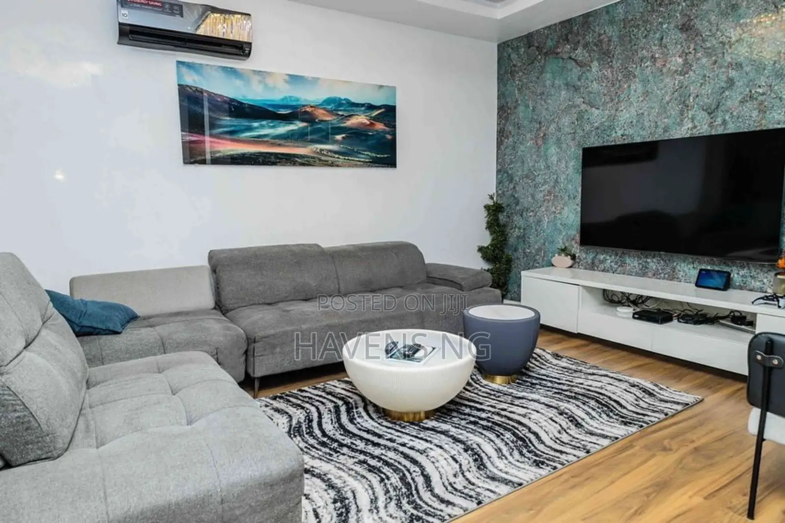 Luxury 4-Bedroom Apartment With Modern Facilities.