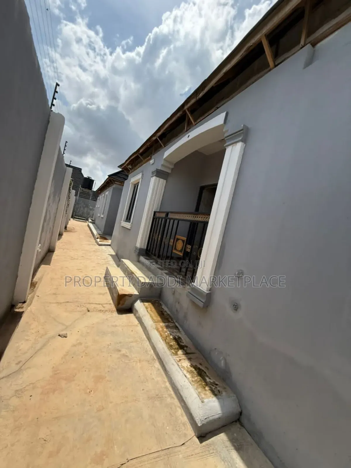 3bdrm Bungalow in Ayobo for sale