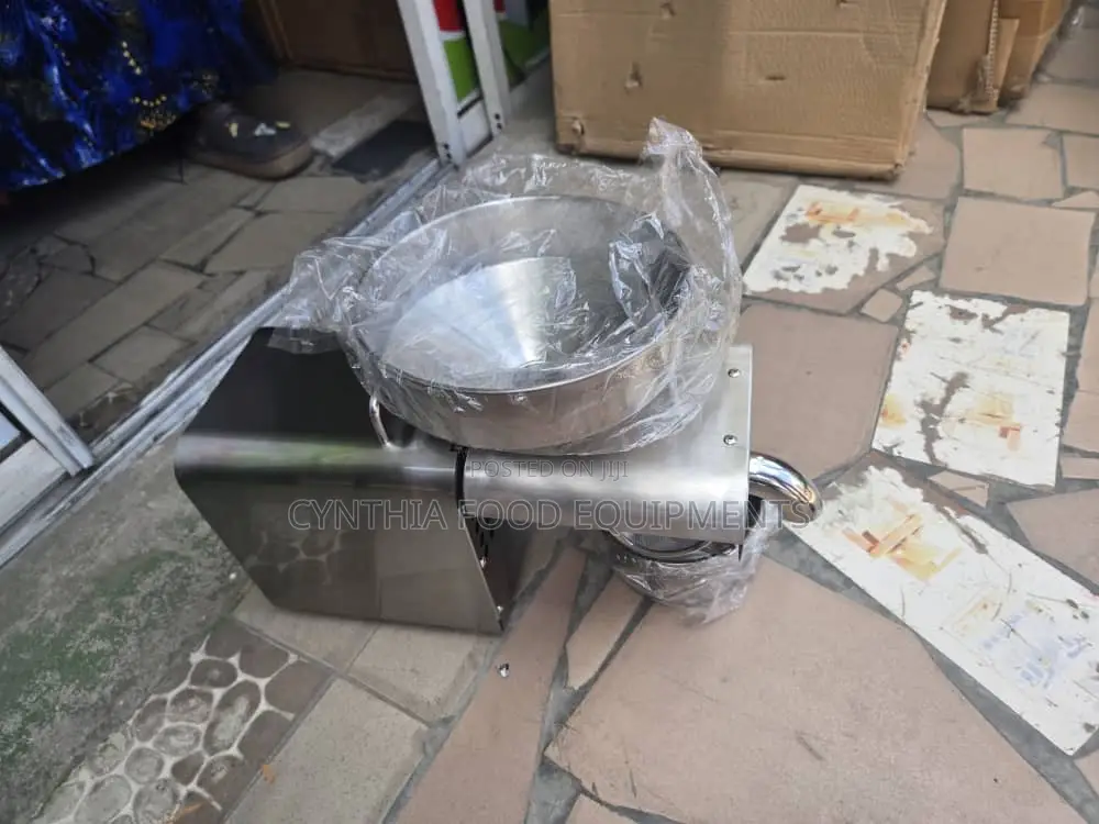 Oil Extractor Model 4kg
