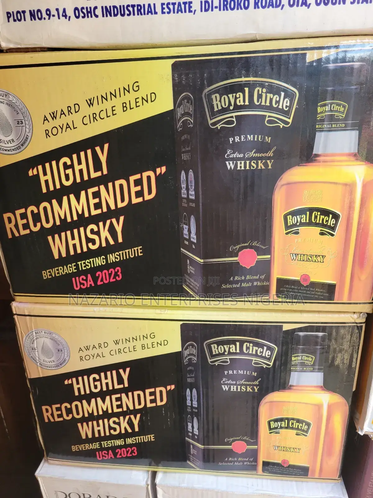 Royal Circle Whisky by 12 Bottles
