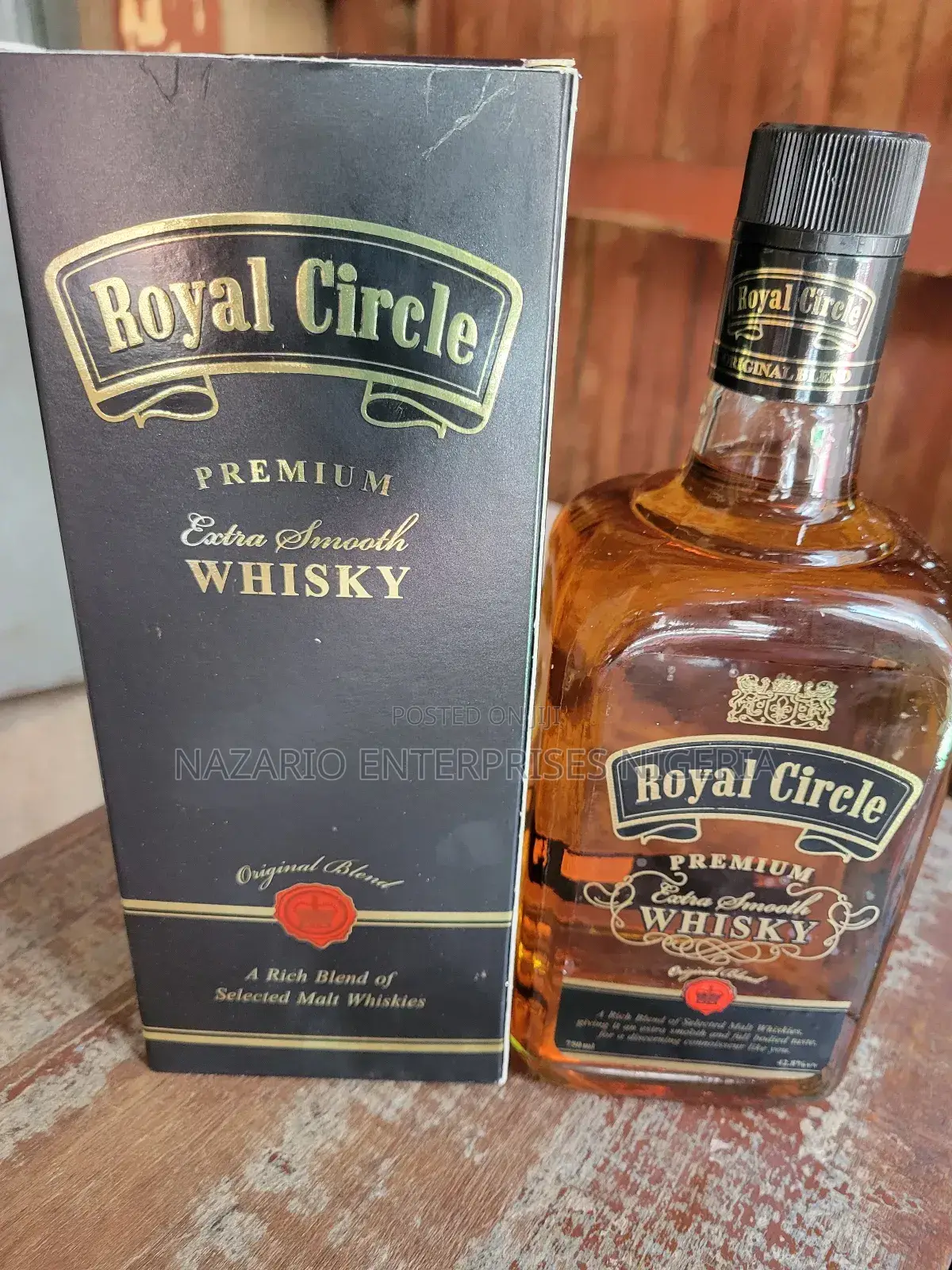 Royal Circle Whisky by 12 Bottles