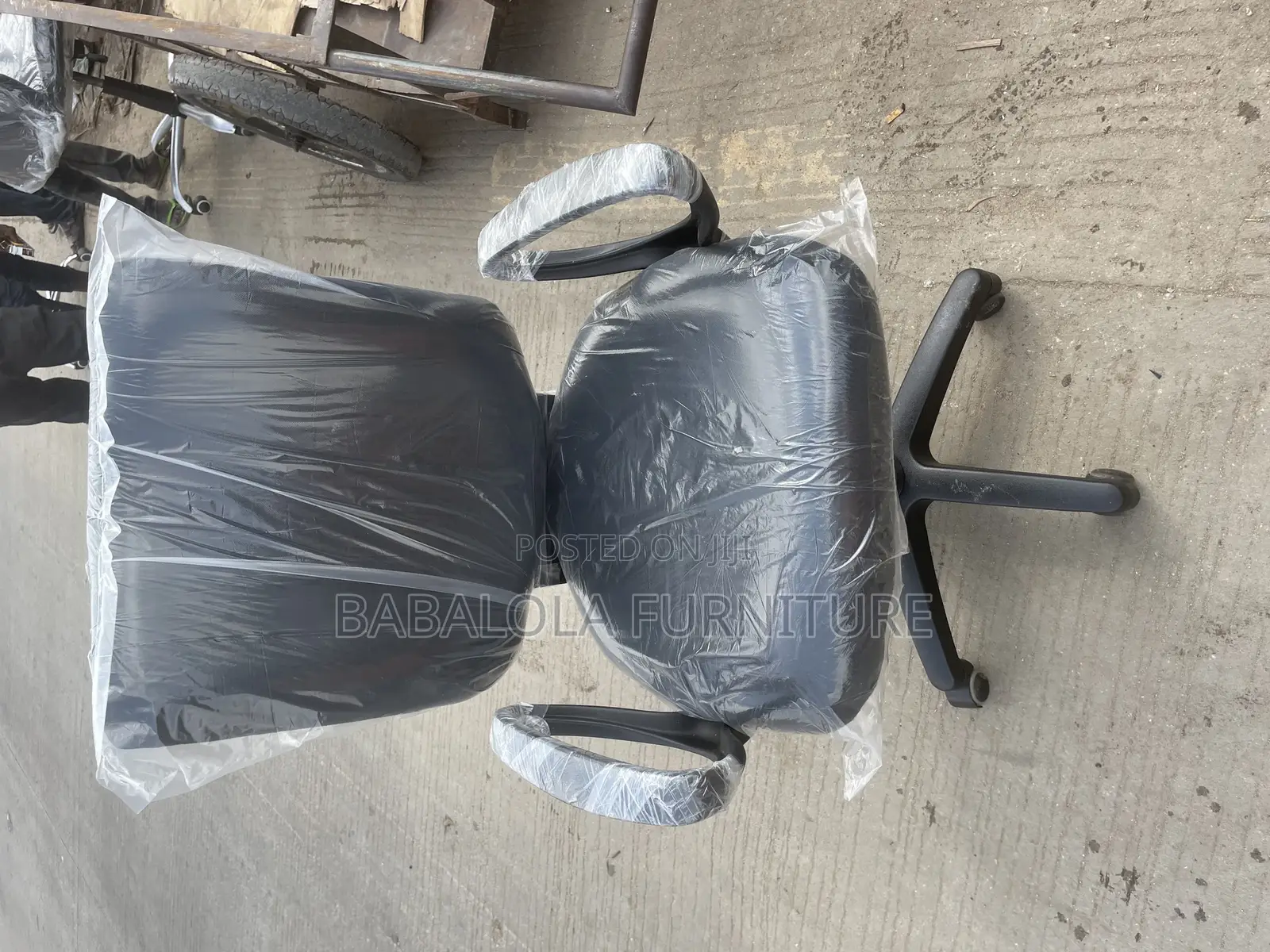 Swivel Mini Chair