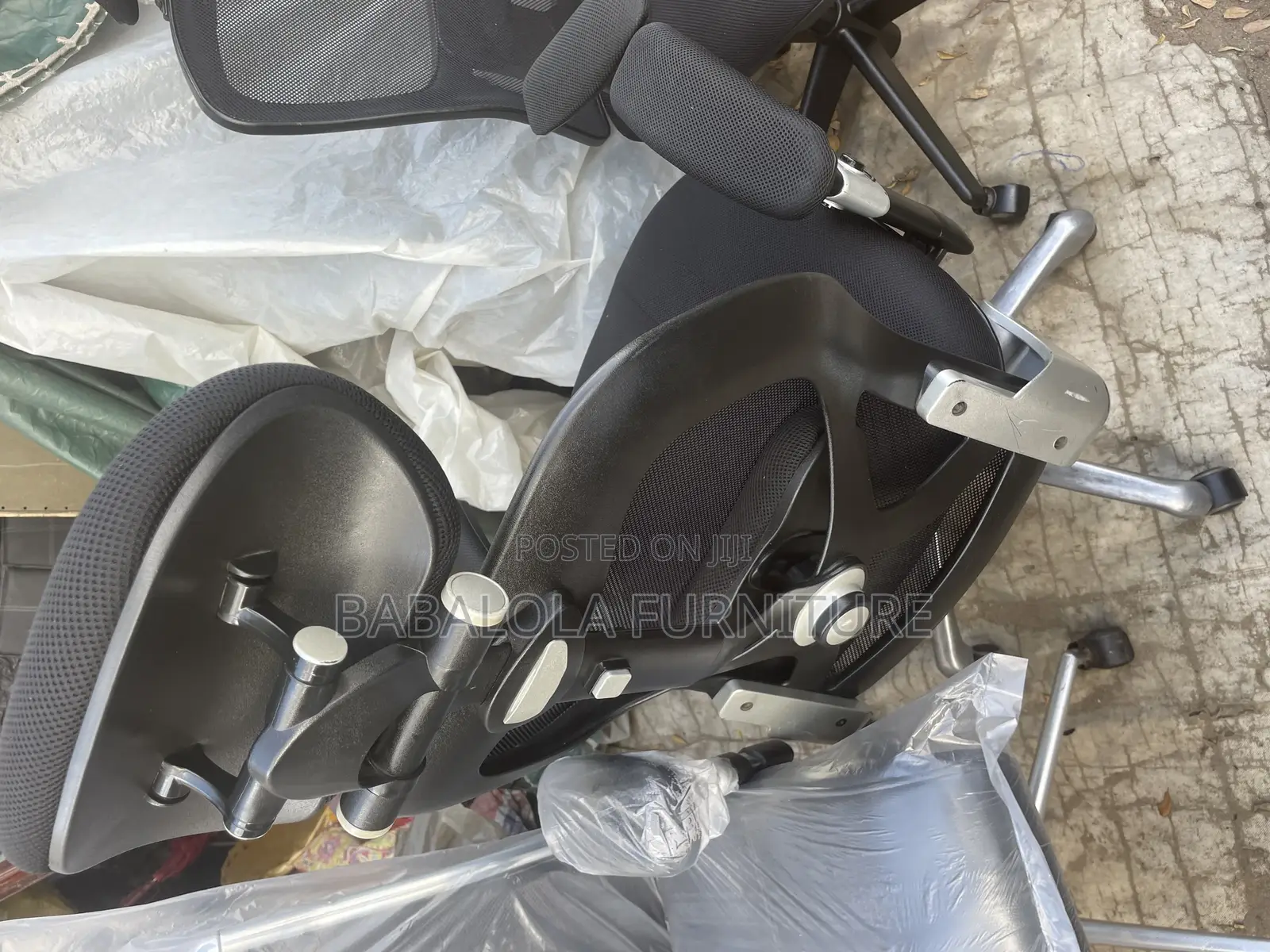 Ergonomic Swivel Chair